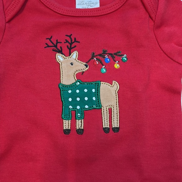 Starting Out 4PC Christmas Outfit, Reindeer Decal, Red, White, & Green, NWT!! - Picture 7 of 7